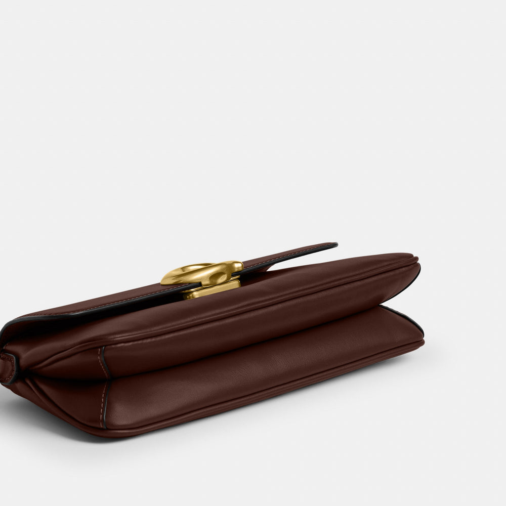 Jet Shoulder Bag
