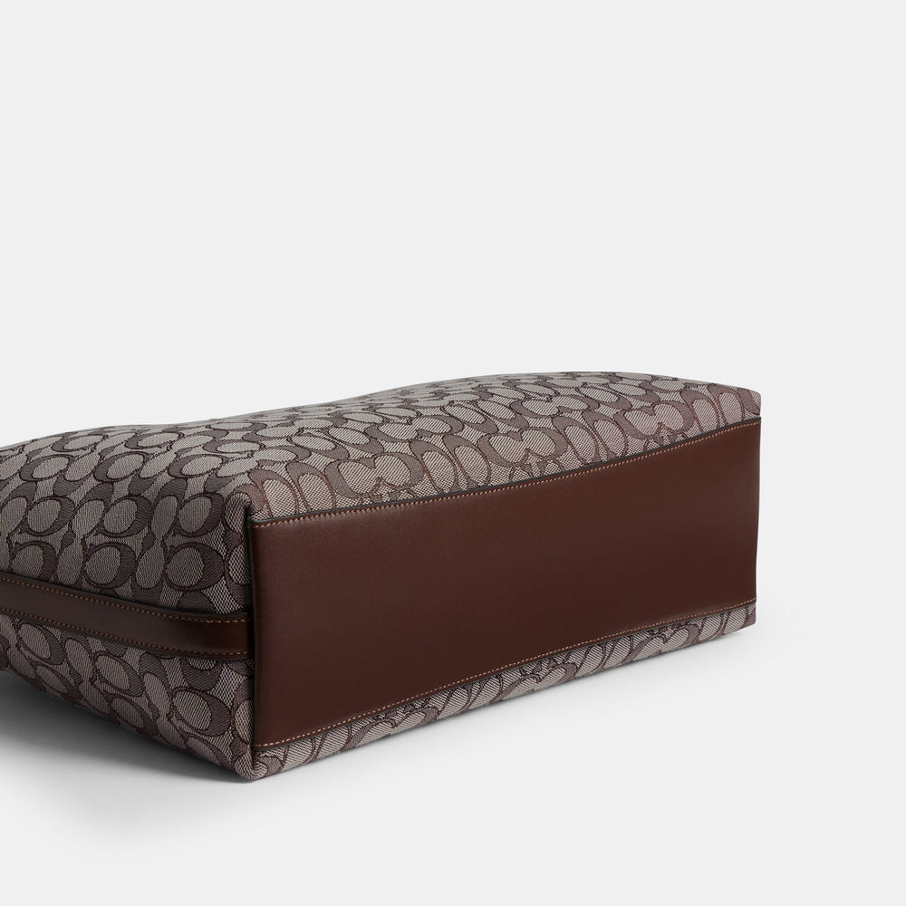 Juliet Shoulder Bag 38 In Signature Jacquard