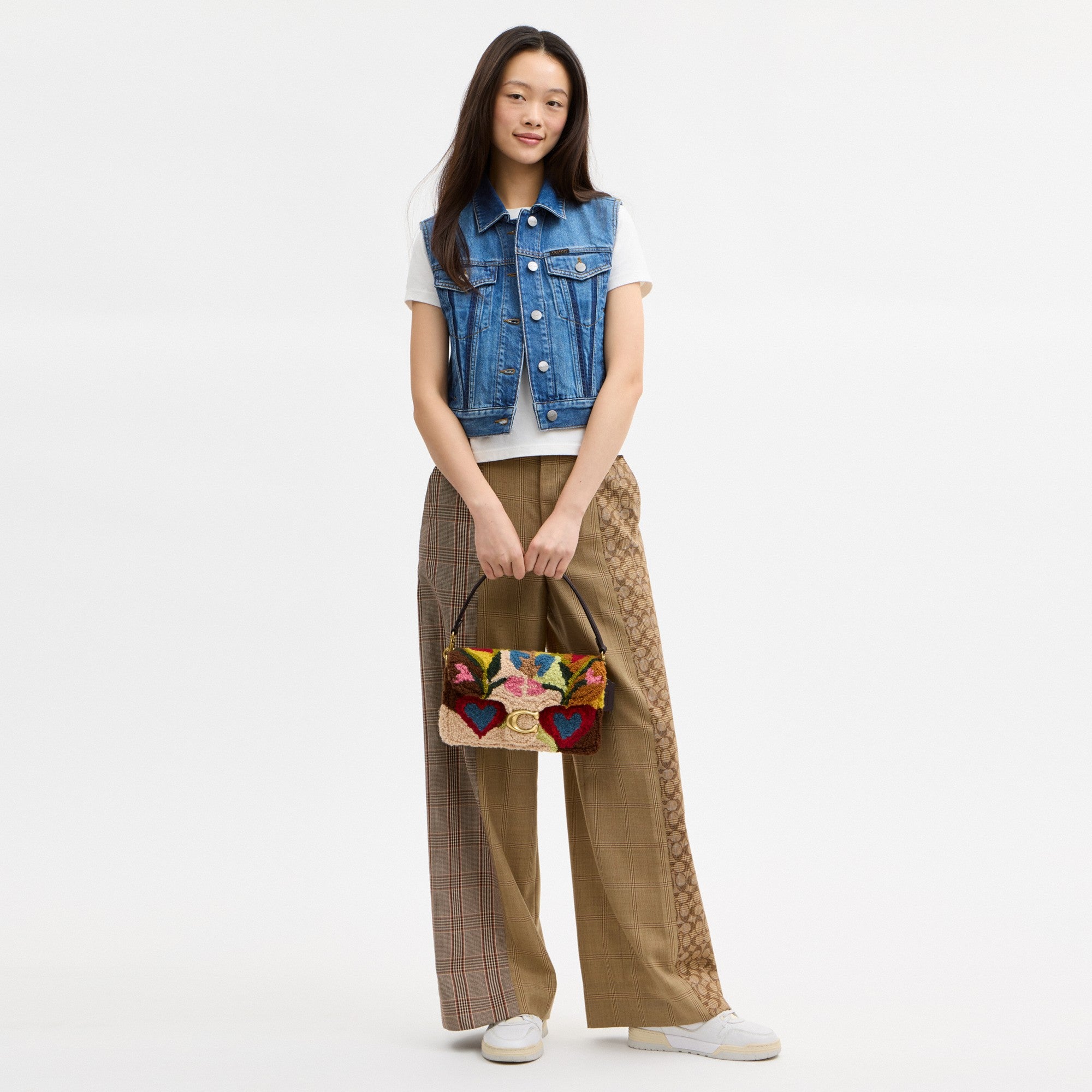 Tabby Shoulder Bag 26 With American Craft Tuft